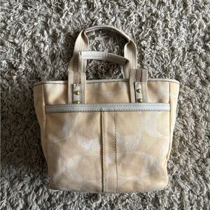 Coach Signature Beige Canvas Double Handle Zipper Closure Medium Tote Bag